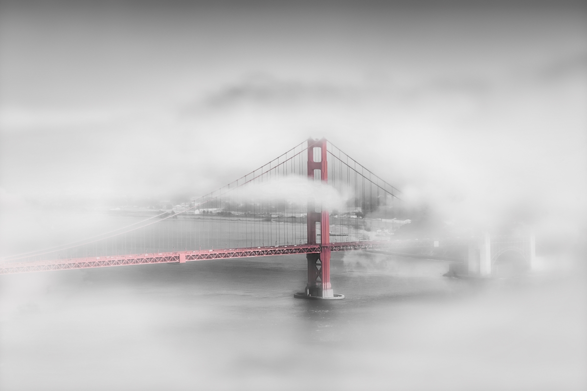 Golden Gate Bridge im Nebel Poster von Melanie Viola | Printler